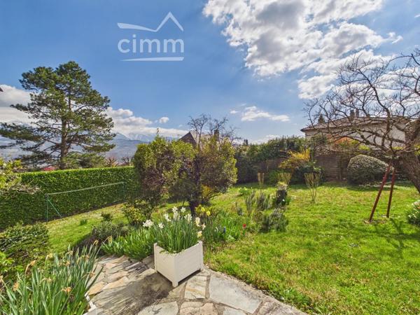 Saint-Ismier – Maison d'architecte 5 chambres sur 1 431 m² de terrain