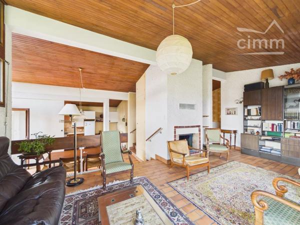 Saint-Ismier – Maison d'architecte 5 chambres sur 1 431 m² de terrain