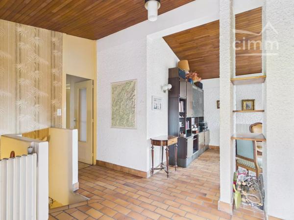 Saint-Ismier – Maison d'architecte 5 chambres sur 1 431 m² de terrain
