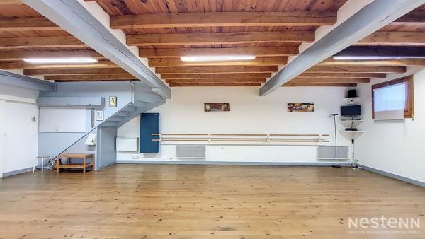 A Vendre Ensemble immobilier de 177 m² dans rue calme au centre-ville d'Eauze