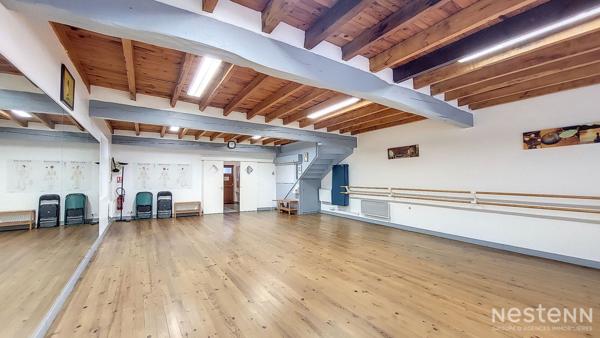 A Vendre Ensemble immobilier de 177 m² dans rue calme au centre-ville d'Eauze