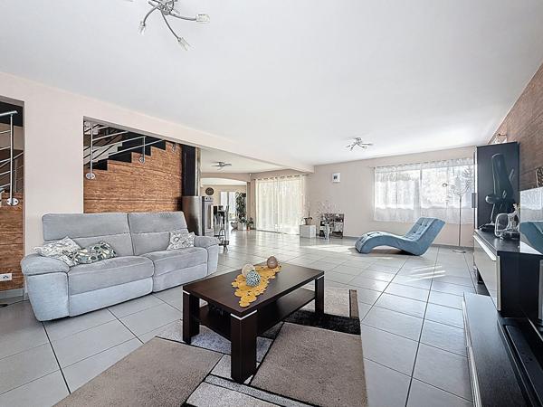 Maison 18 pièces 475.96 m2