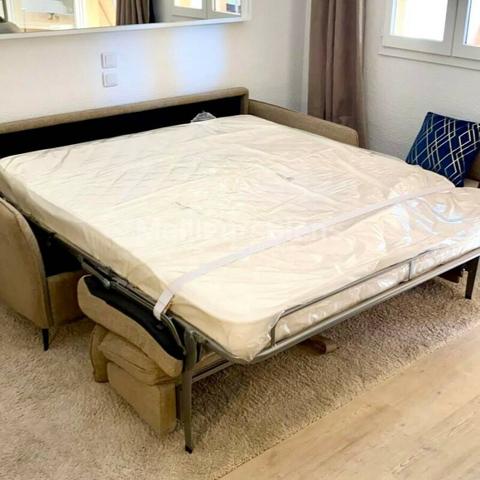 SAINT-RAPHAËL VALESCURE- studio 4 couchages rénové- rentabilité loc ++BAISSE DE PRIX !