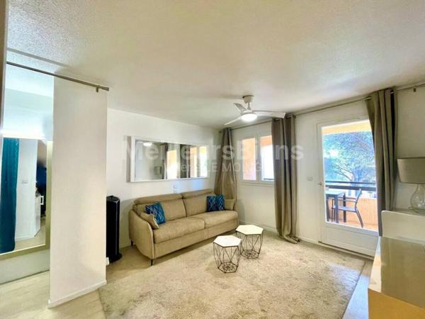 SAINT-RAPHAËL VALESCURE- studio 4 couchages rénové- rentabilité loc ++BAISSE DE PRIX !