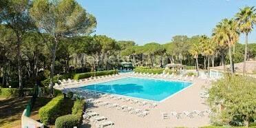 SAINT-RAPHAËL VALESCURE- studio 4 couchages rénové- rentabilité loc ++BAISSE DE PRIX !