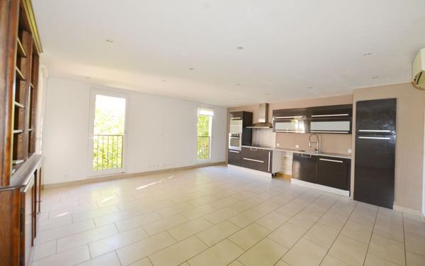 Appartement à louer    3 pièces • 66,73 m2 Châteauneuf-Grasse