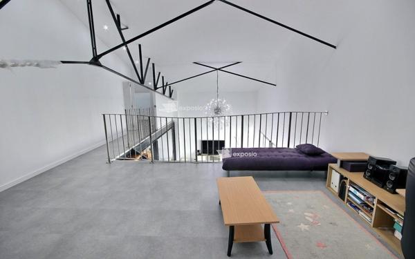 Appartement à vendre    4 pièces • 205,65 m2 Pau