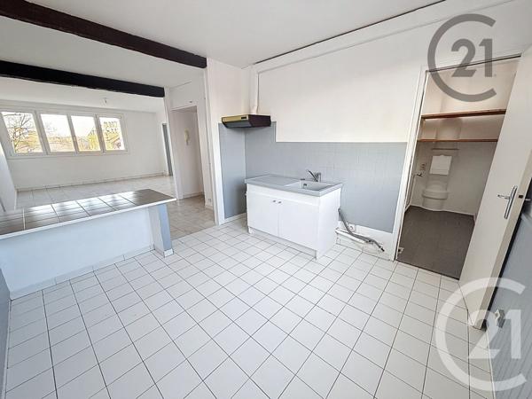 Appartement F4 à vendre  4 pièces - 77,82 m2 CHALONS EN CHAMPAGNE - 51