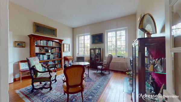 Domaine historique avec dépendance Montévrain 11 pièces 424m2