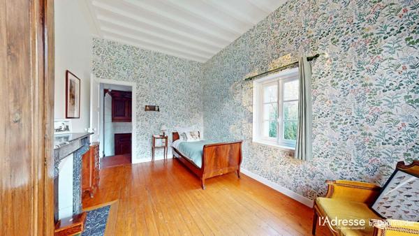 Domaine historique avec dépendance Montévrain 11 pièces 424m2
