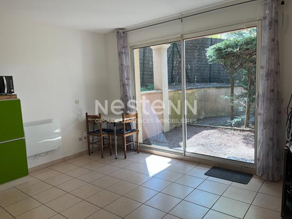 Appartement Charbonnieres Les Bains 2 pièce(s) 38 m2