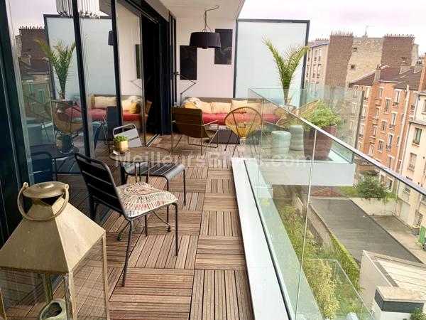 Dernier étage, 2 chambres, 2 grandes terrasses