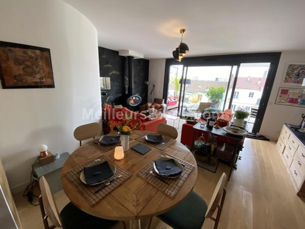 Dernier étage, 2 chambres, 2 grandes terrasses