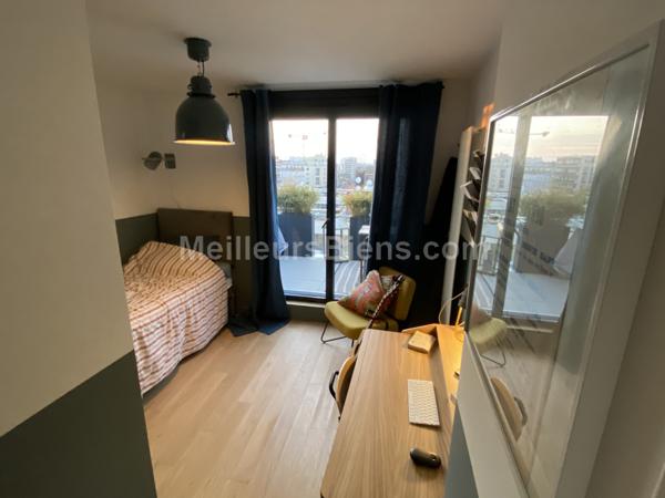 Dernier étage, 2 chambres, 2 grandes terrasses