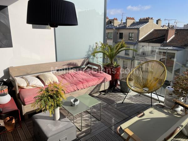 Dernier étage, 2 chambres, 2 grandes terrasses