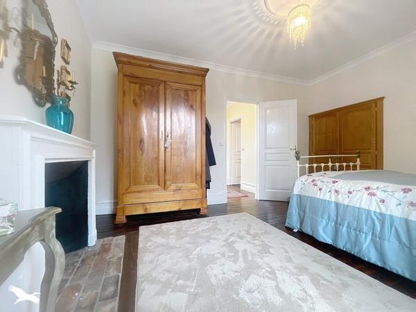 Maison 260 190 € Morlaix 6 p 142 m² DPE D