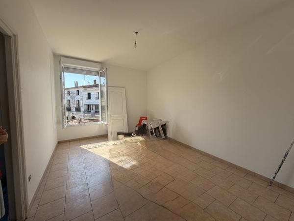 Maison à louer 480 € CC Roujan 2 p 50 m² DPE E