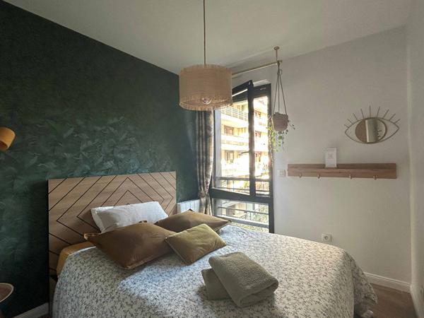 Appartement Paris 4 pièce(s) 83.93 m2