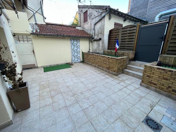 Rosny-sous-Bois (93110) Maison de Ville 4 pièces en plein centre-ville proche Gare RER E