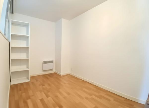 HOPITAL BELLIER - T3 en Duplex - Terrasse et parking -