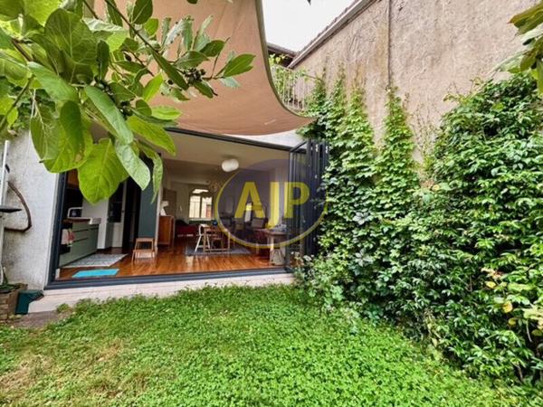 Maison à louer Bordeaux : 4 pièces, 108m² avec 3 chambre(s) à 1 650€ - AJP Immobilier Bordeaux Nansouty