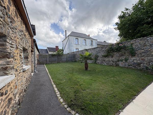 MAISON MEUBLE DE 160 m² - BAZOUGERS