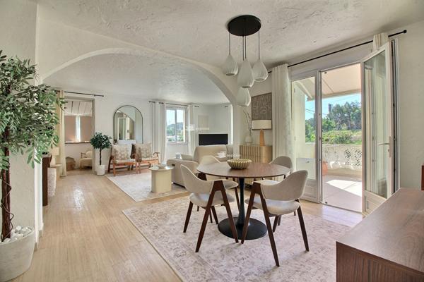 Villa familiale composée de 2 appartements