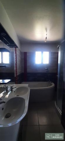 Ferme bazadaise en pierre, 120 m², dépendances sur 15 ha de terres et bois - GIRONDE (33) - NOUVELLE AQUITAINE