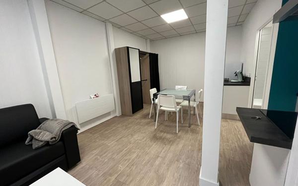 Appartement à louer    1 pièce •  Peyrehorade