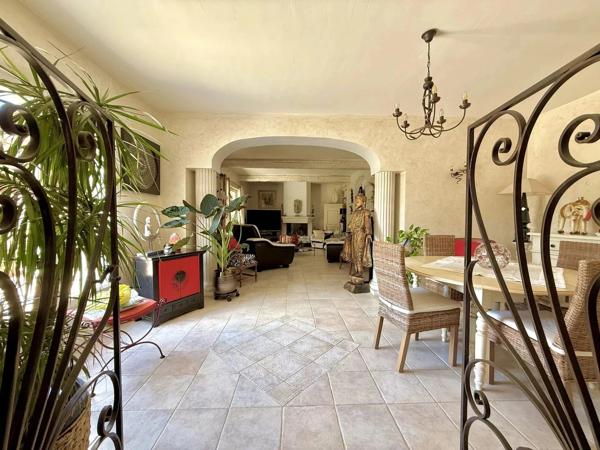 Propriété - 208 m² - 4 Chambres - Piscine - Garage - Forage - 83300 Draguignan - Réf 85853698
