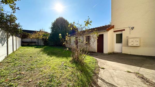 IMMEUBLE DE RAPPORT 210 M²  -  ATHIS-MONS, IDÉAL INVESTISSEUR AVEC BON RENDEMENT LOCATIF