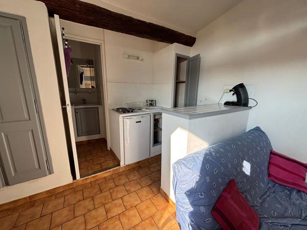 A LOUER - AIX EN PROVENCE - CENTRE VILLE - STUDIO MEUBLE