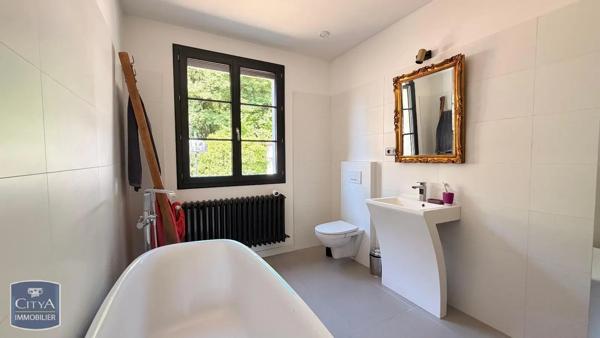 Demeure à vendre 5 pièces 196.6m² Beaumont-lès-Valence (26760)