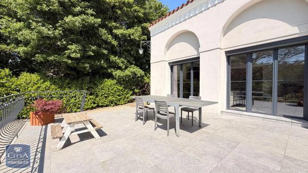 Demeure à vendre 5 pièces 196.6m² Beaumont-lès-Valence (26760)