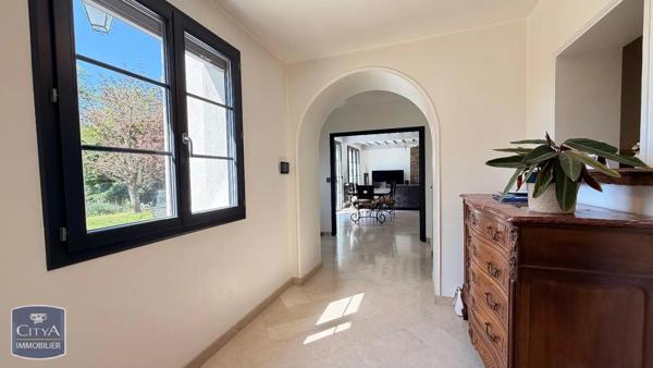 Demeure à vendre 5 pièces 196.6m² Beaumont-lès-Valence (26760)