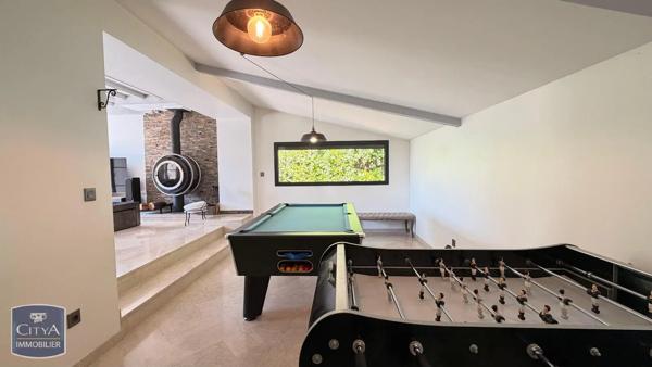 Demeure à vendre 5 pièces 196.6m² Beaumont-lès-Valence (26760)