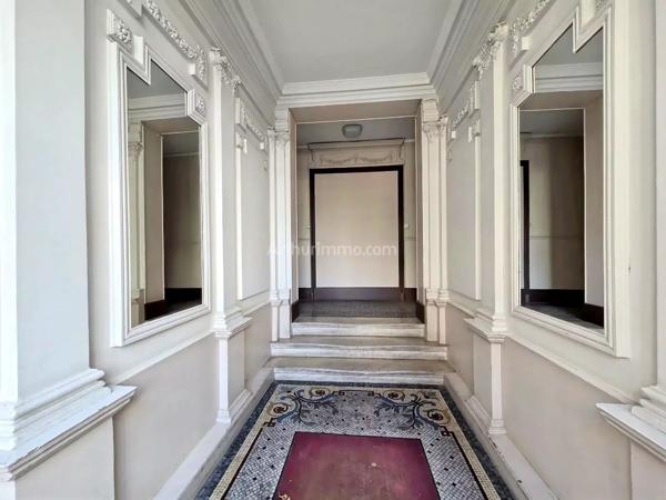 Vente                                                      Appartement
                        
                     3 pièces                      47 m2                     à Nogent-sur-Marne