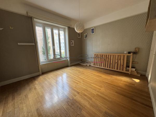 Spacieuse maison familiale 5 chambres avec terrasse – Proche gare et écoles – Le Coteau