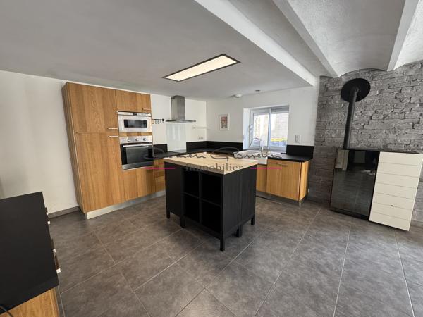 Spacieuse maison familiale 5 chambres avec terrasse – Proche gare et écoles – Le Coteau