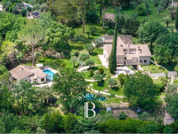 Le Bar-sur-Loup, Villa 9 Chambres -  458 m² à vendre