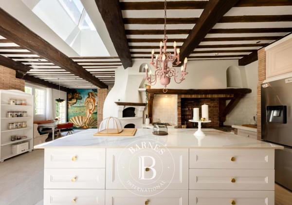 Le Bar-sur-Loup, Villa 9 Chambres -  458 m² à vendre