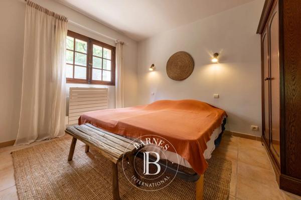 Le Bar-sur-Loup, Villa 9 Chambres -  458 m² à vendre