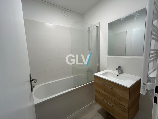 Appartement NON MEUBLÉ Lille 3 pièce(s) , Lille