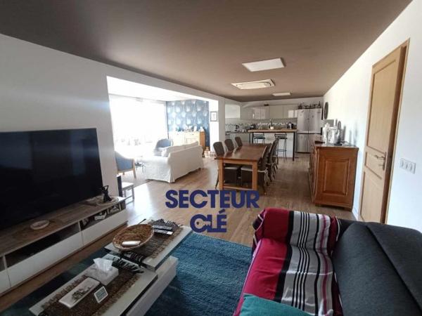 Maison plain-pied Cestas 156 m²