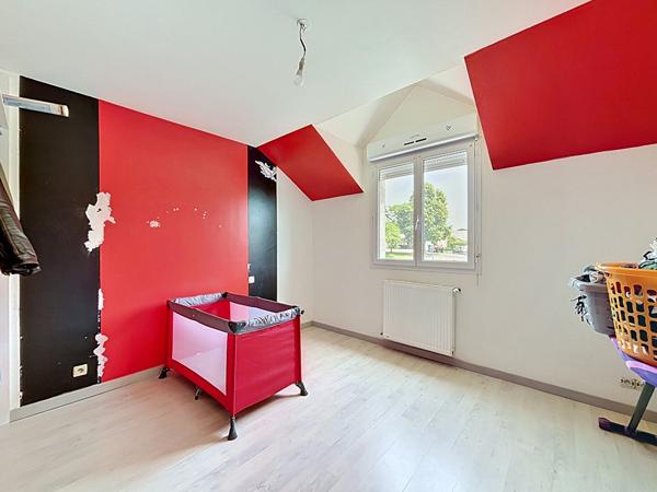 Maison La Roche Neuville 7 pièce(s) 143 m2