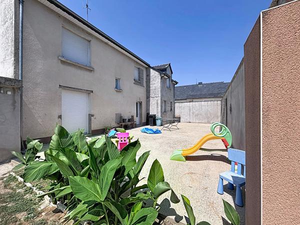 Maison La Roche Neuville 7 pièce(s) 143 m2