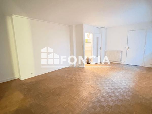 Location Studio 33.81 m² - 27 RUE DE L ANNONCIATION Paris 75016