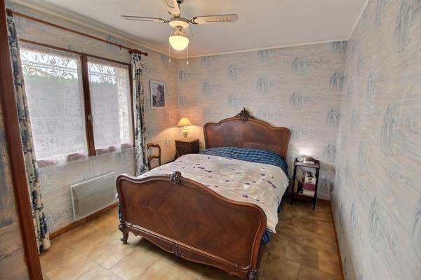 MAISON PLAIN PIED TYPE F4 SUR TERRAIN 3 FACES PISCINABLE AVEC UN GROS POTENTIEL D'AGRANDISSEMENT