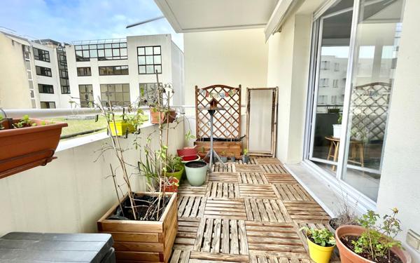 Appartement à vendre    3 pièces • 70,83 m2 Bordeaux