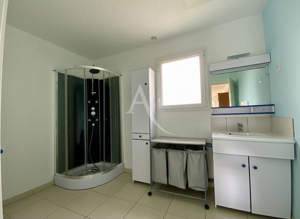 Maison Saint-bonnet-sur-gironde 4 pièces 80 m2